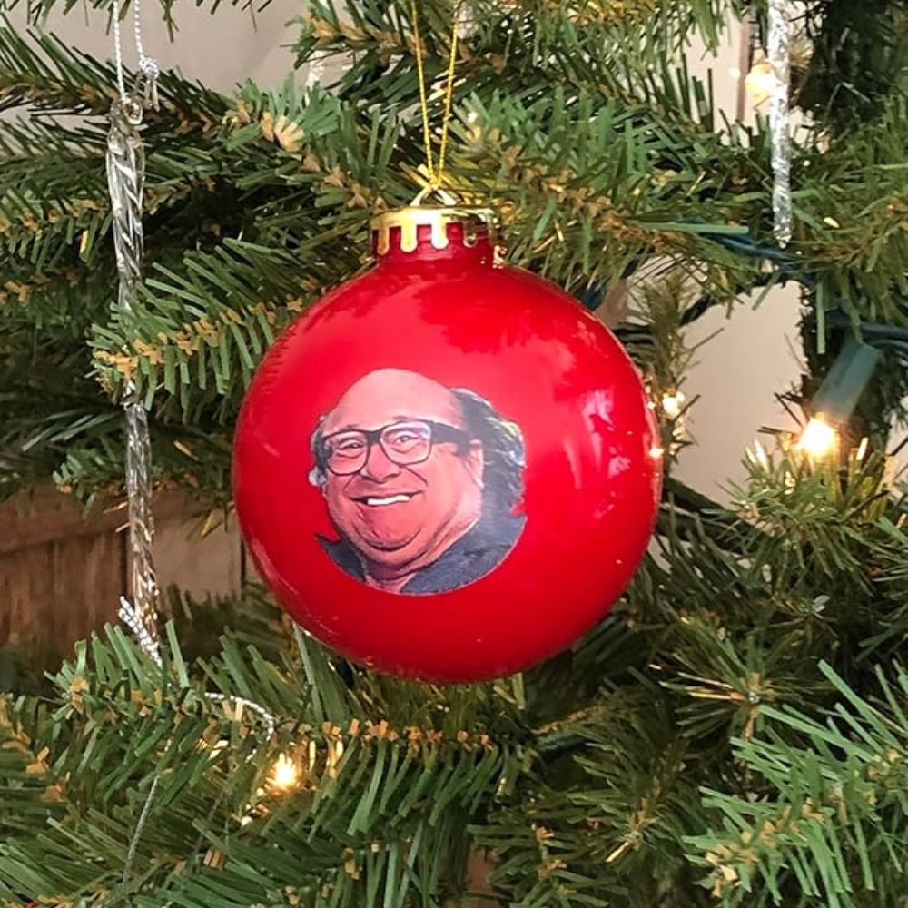 Tree Treasures Always Sunny Frank Reynolds Christmas Ornament – Collectible Pop Culture Ball, 3.25 Inch