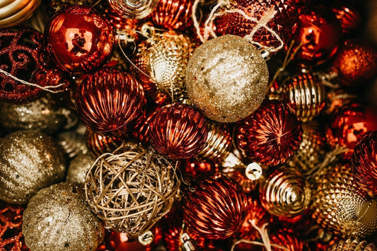 10 DIY Christmas Ornaments Ideas for the Crafty Decorator - Tree Treasures