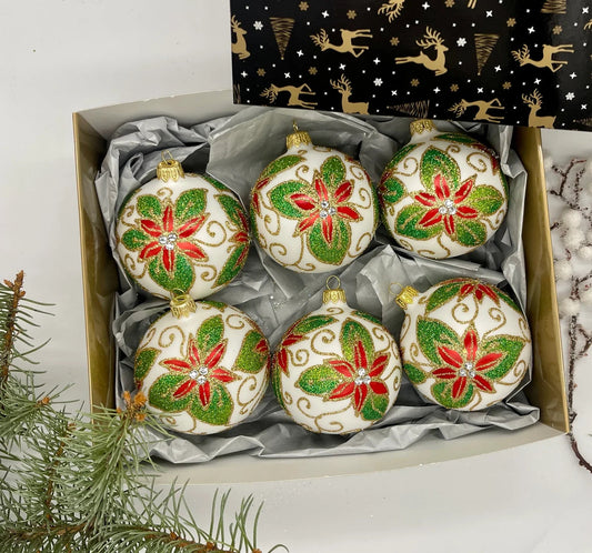 Ornaments: The Perfect Timeless Christmas Gift - Tree Treasures